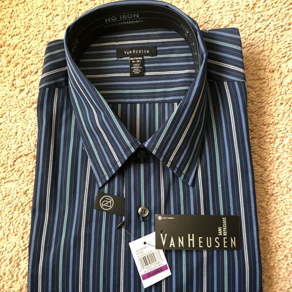 Van Heusen Other - Vanheusen men short sleeve dress shirt